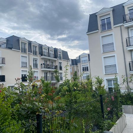 Le Chic De Villiers Sur Marne Lägenhet Exteriör bild