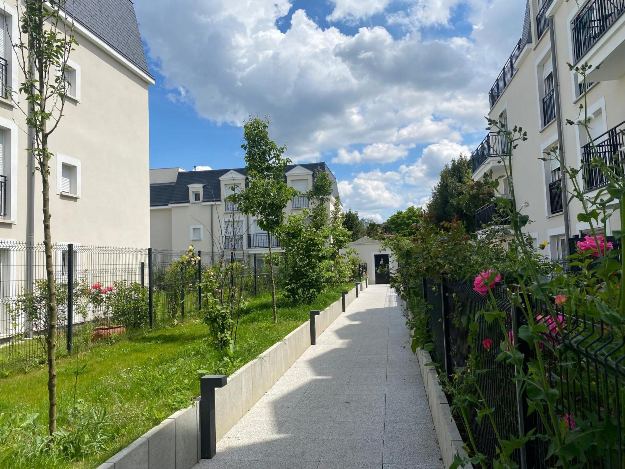 Le Chic De Villiers Sur Marne Lägenhet Exteriör bild